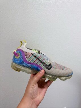 Nike vapormax grey multi color